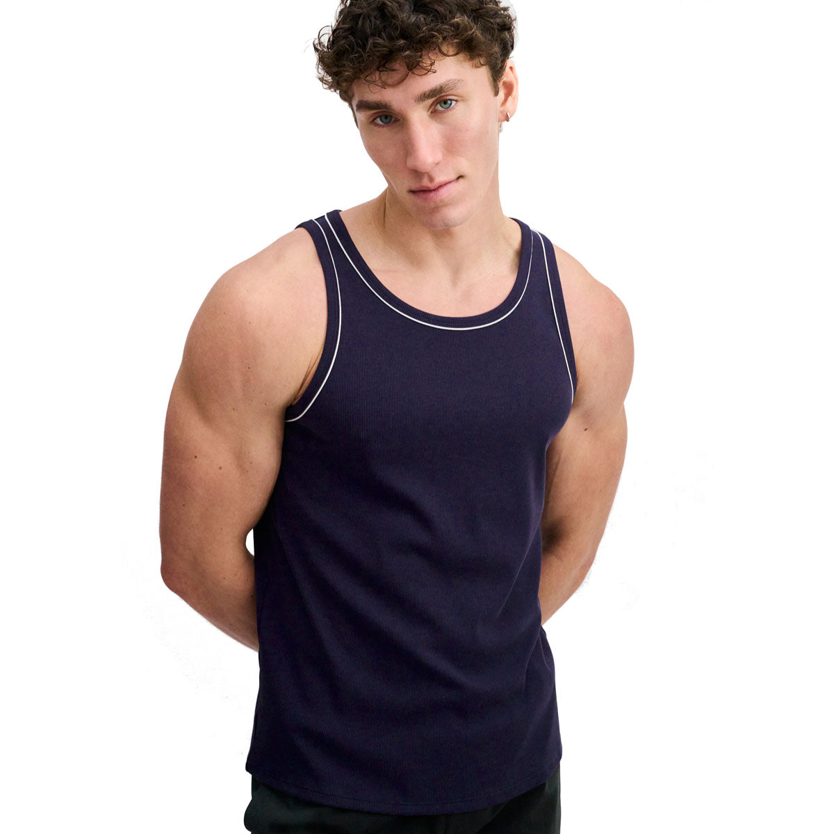 Rib Stretch Tank with Piping